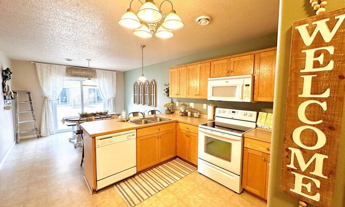 West Fargo Maison | Westport Beach Hideout