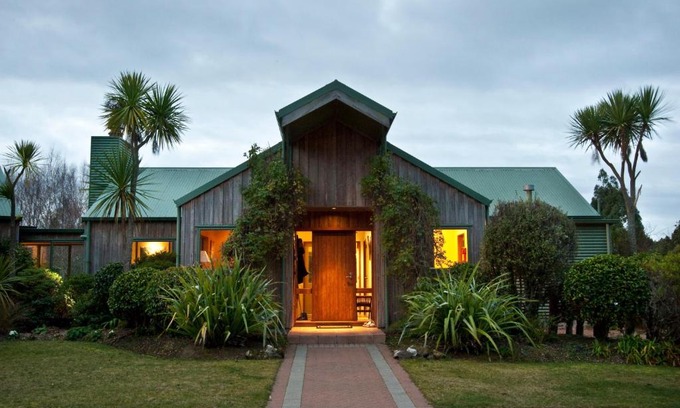 Acacia Bay Cabine | Whakaipo Lodge
