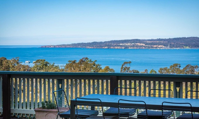 Eden Cabine | Whale Cove - 2 bedroom