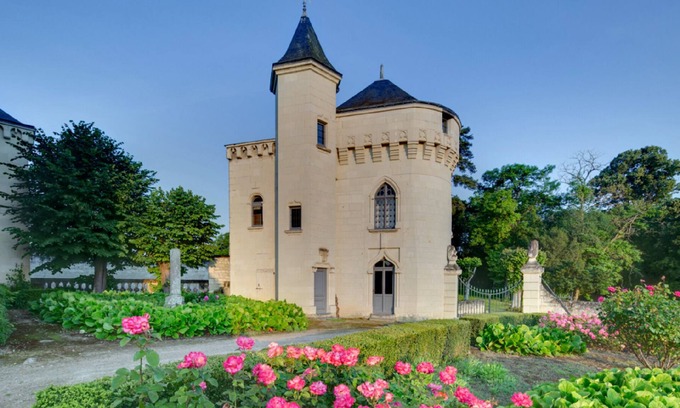 Candes-Saint-Martin Maison | Château de Candes - La tour du XVème vue Loire - Piscine - Sauna - Spa