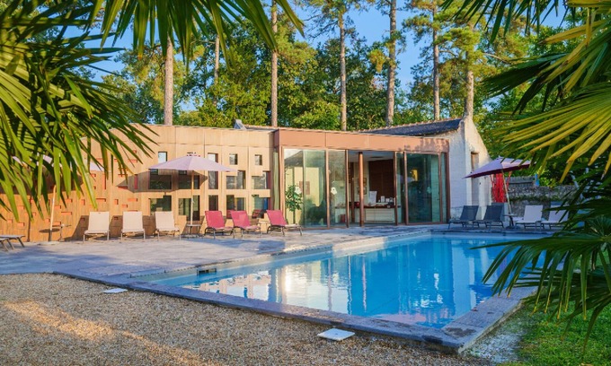 Candes-Saint-Martin Maison | Château de Candes - Chambre Triple avec Balcon vue Loire - Piscine - Sauna - Spa