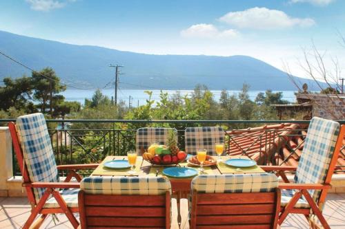 Porto Germeno Maison | Where the Mountains meet the Sea