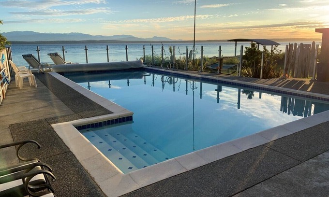 Greenbank Maison | Whidbey's Finest Luxury Beachfront Compound - plage de sable sans rive à l'ouest