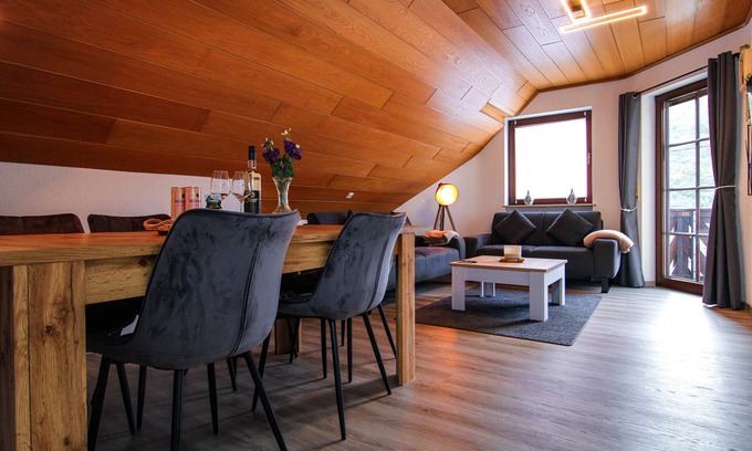 Neef Appartement | Whirlpool, sauna, box-spring beds, Netflix, balcony, garden & barbecue - 6 persons