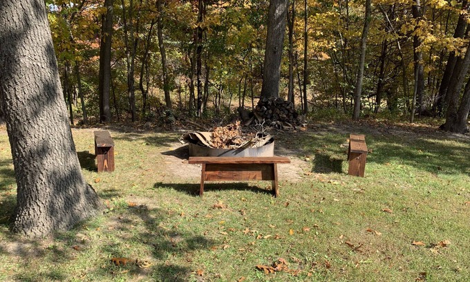 Frederick Cabine | Whispering Oaks Cabin 15033 Ray Rd , Rushville , IL 62681