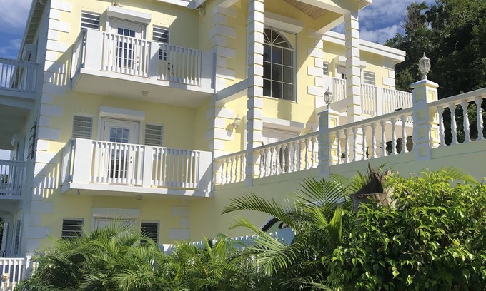 Caret Bay Maison | Whispering Palms Luxurious Estate