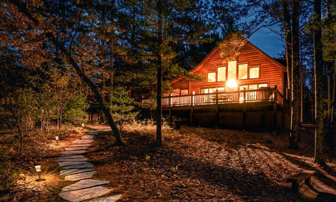 Wild Rose Maison | Whispering Pines