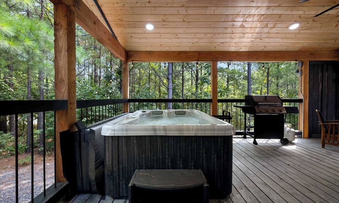 Pickens Cabine | Whispering Retreat Sleeps 4