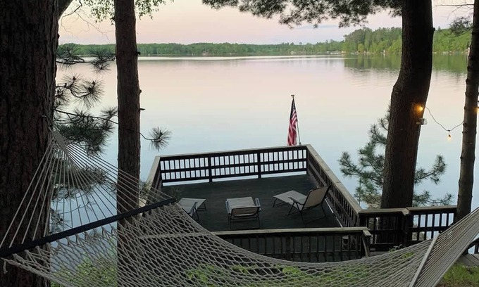 Sturgeon Lake Cabine | Whispering Pines on Sand Lake! Sauna-Cozy Fire-Trails-Fish-Kayak-Paddle Board