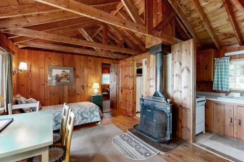 Northport Maison | White Birches
