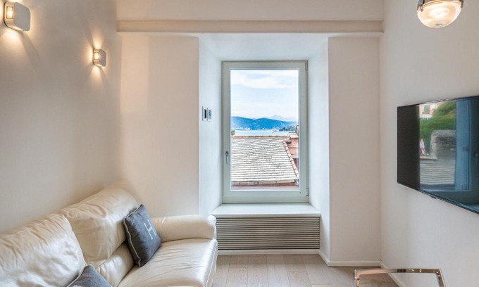 Portovenere Maison | White dreams