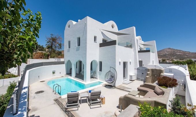 Megalochori Appartement | White Harmony Suites