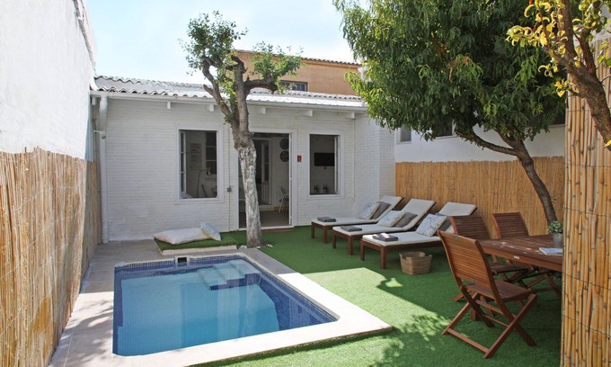 La Marina del Prat Vermell Maison | Maison Blanche. Maison avec piscine à Barcelone HUTB-009 161