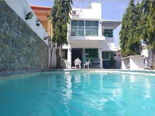 San Fernando Villa | White House near Thunderbird Resort