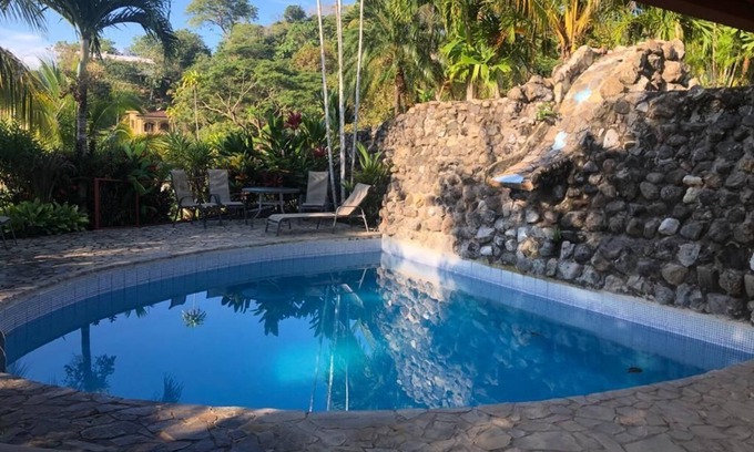 Playa Hermosa Maison | White House View Beautiful Modern Beach House