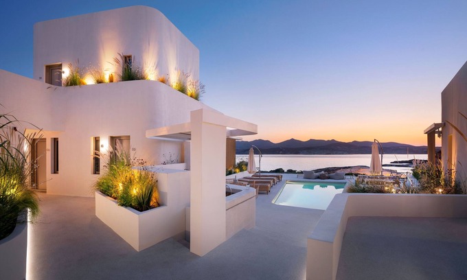 Apollonia Hôtel | White Pebble Suites