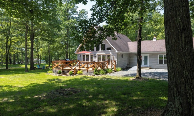 Gaines Maison | White Pine Getaway : ATV accessible roads