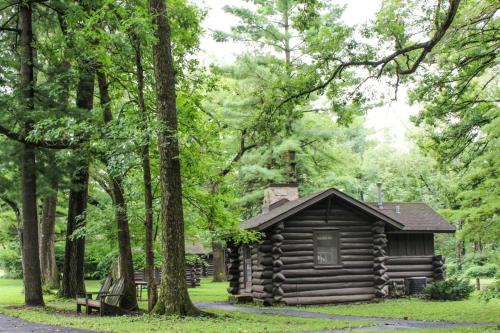 Mount Morris Hôtel | White Pines Lodge