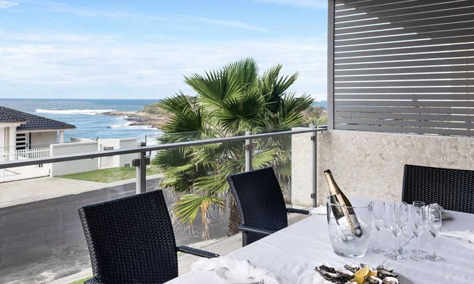 Yamba Appartement | White Sails 1 | Overlooking Convent Beach