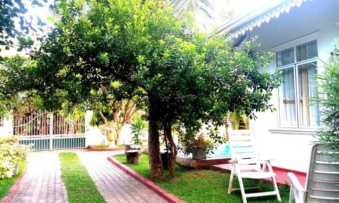 Daluwakotuwa Appartement | White Villa
