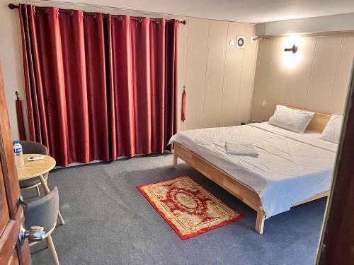 Dangkao Hôtel | WhiteHouse Guesthouse B