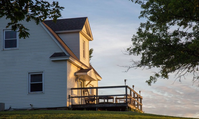 Coon Rapids Maison | Whiterock Conservancy - Betts Farmhouse