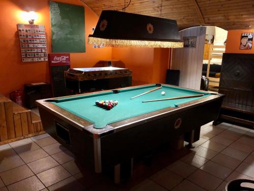 Kerepesdulo Appartement | whole basemenet former pub4 stag do/hen party