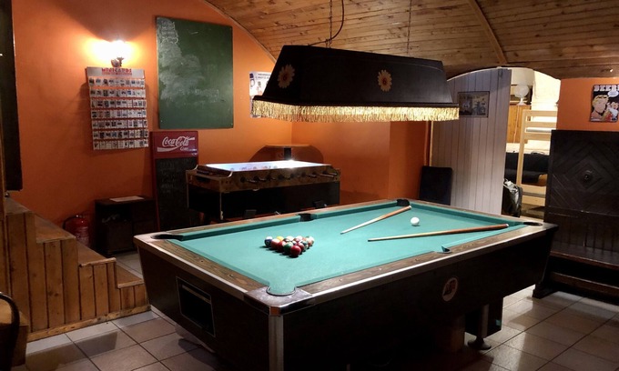 Kerepesdulo Appartement | Sous-sol entier ancien pub 4 cerf