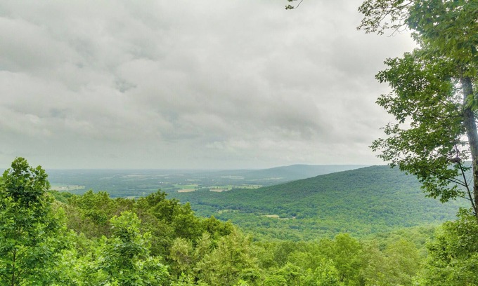 Monteagle Maison | Wide Open Valley Views, Monteagle - Sewanee