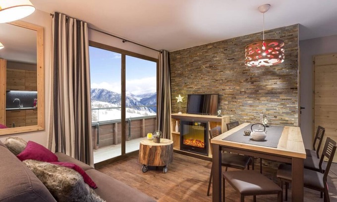 Les Boisses Appartement | Wifi, 300m du centre station, remise en forme, piscine, balcon, télévision, casier à ski, 50-58m²