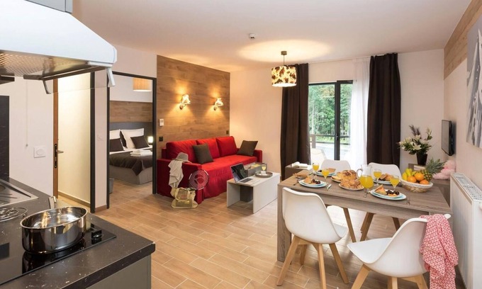 Les Tines Appartement | Wifi, remise en forme, piscine, sauna, hammam, parking, télévision, 56m², Chamonix