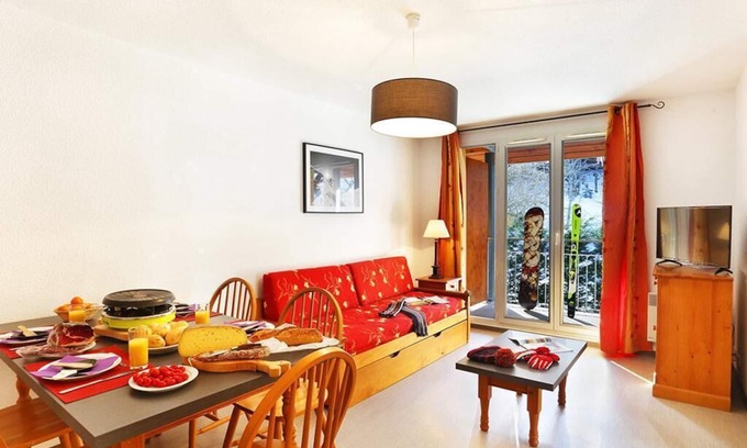 Ax-les-Thermes Appartement | Wifi, 50m du centre station, remise en forme, piscine, sauna, parking, casier à ski, 23m²