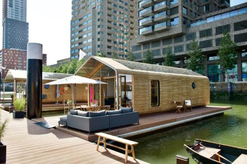 Kop van Zuid Maison | Wikkelboats at Floating Rotterdam Rijnhaven