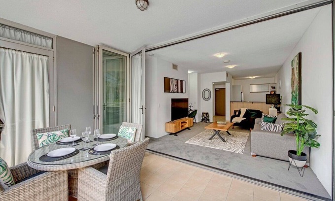 South Brisbane Appartement | Wild Luxe Apt - Great Location & FREE WIFI Parking