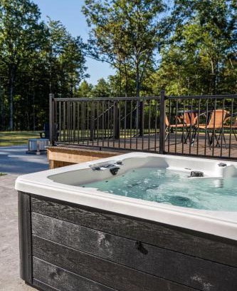 Plummers Landing Maison | Wildcat Lodge, Morehead KY