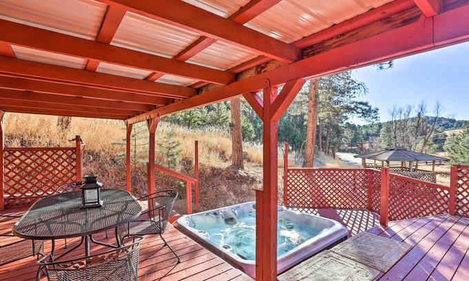 Morrison Cabine | 'Wildmanor Ranch' Near Red Rocks w/ Hot Tub!