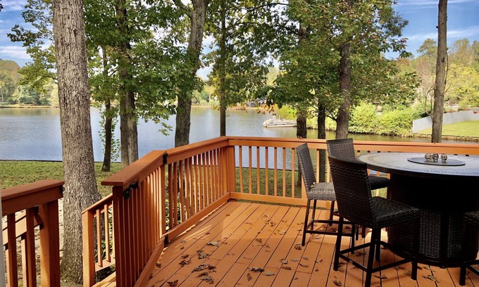 Macon Cabine | Wildwood Family Fun Lake Cabin