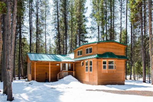Crescent Chalet De Ski | Willamette Pass Inn & Chalets