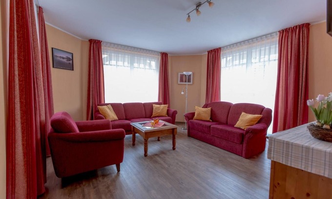 Ostseebad Kuhlungsborn Appartement | Willkommen in der Villa Senta. Willkommen im Ostseebad Kühlungsborn