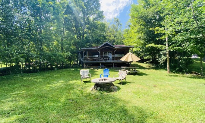 Rome Cabine | Willow Point Cabin:Brenchly Lake