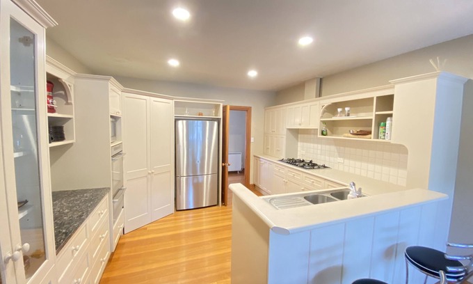 Burnham Autre | Winderburn Estate sleeping 12-14 Rural Setting, Farm Outlook