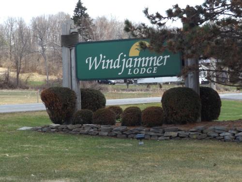 Town of Oswegatchie Hôtel | Windjammer Lodge