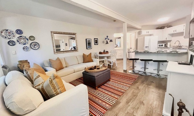 Fontana Copropriété | Windmill Cottage at Abbey Springs Near Lake & Shops!