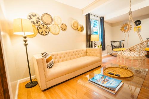 Denver Maison | Windsor Retreat Private Basement Suite
