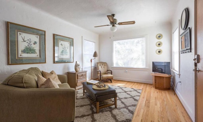 Atascadero Maison | Wine Country Bungalow