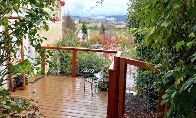 Skyhawk Commmunity Appartement | Wine Country guest house