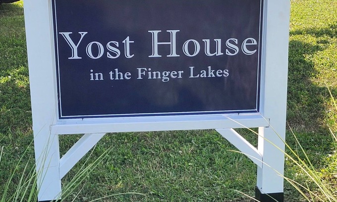 Waterloo Maison | Wineries, lakes, parks, Amish markets, 360 vistas, center Finger Lakes 2B, 2B!