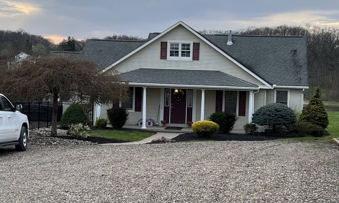 Sunbury Maison | Winery Guest House
