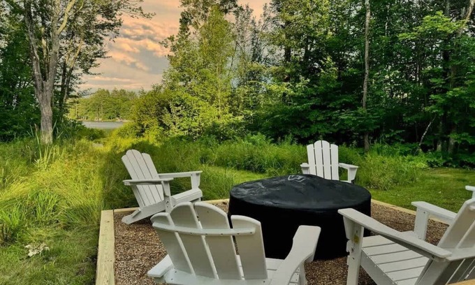 Lochmere Maison | Winnisquam Landing Lakefront Firepit Deck