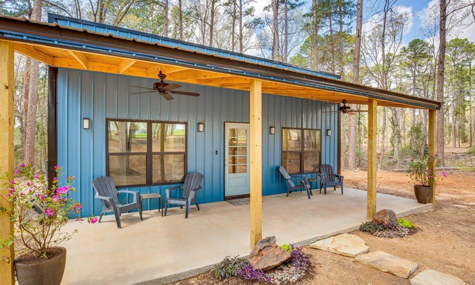 Winnsboro Maison | Winnsboro Barndominium w/ Fire Pit & Large Deck!